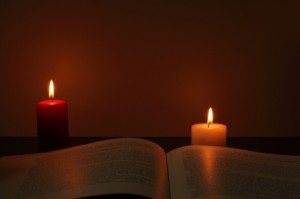 fortune-telling--book--light--burning-candle_3336518