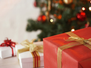 Holidays_Christmas_wallpapers_The_best_gifts_at_Christmas_011397_29